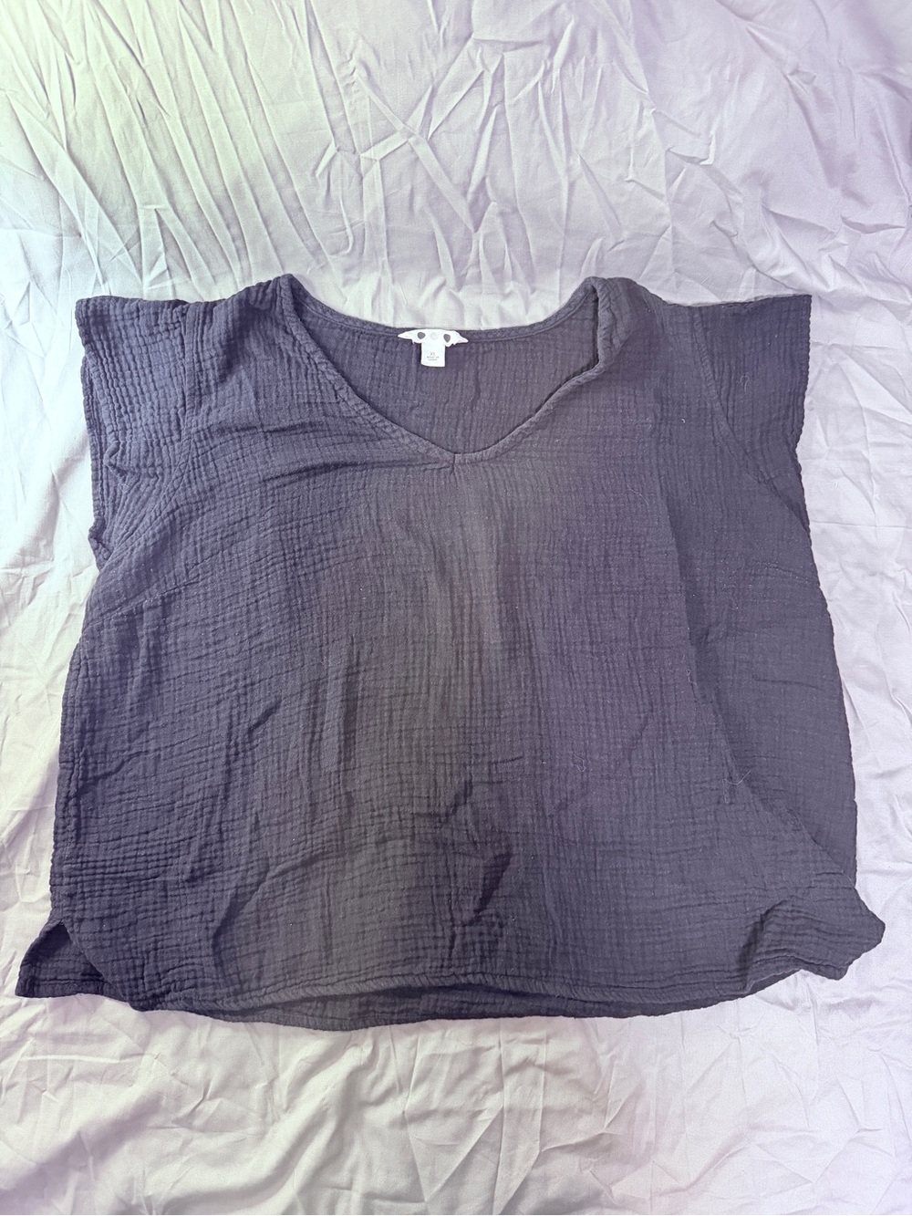 Black Crinkle V-Neck Women's Top - Unbranded